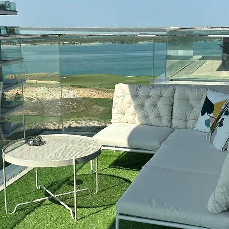 Yas Beach Studio Abu Dhabi Exterior photo